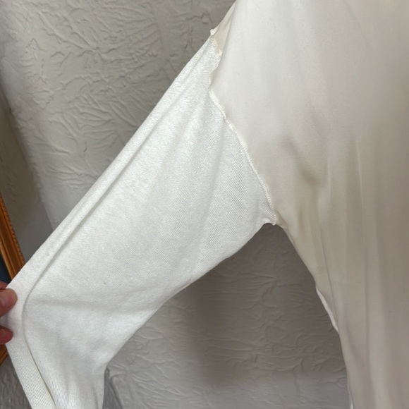 Vince Silk Front Rayon/Linen Blouse - Picture 5 of 8